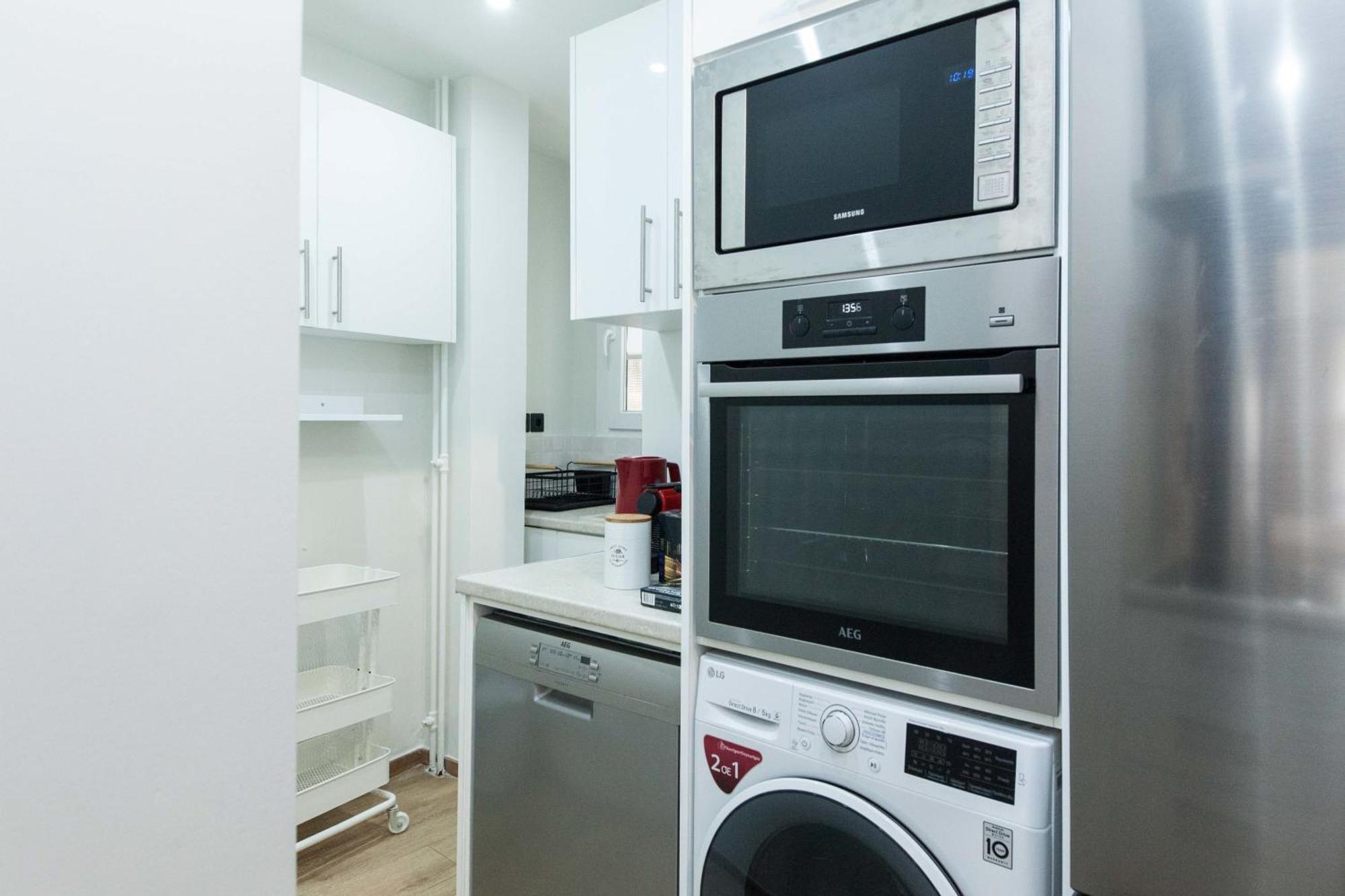 אתונה Acropolis View Modern Deluxe Suite With Balcony מראה חיצוני תמונה