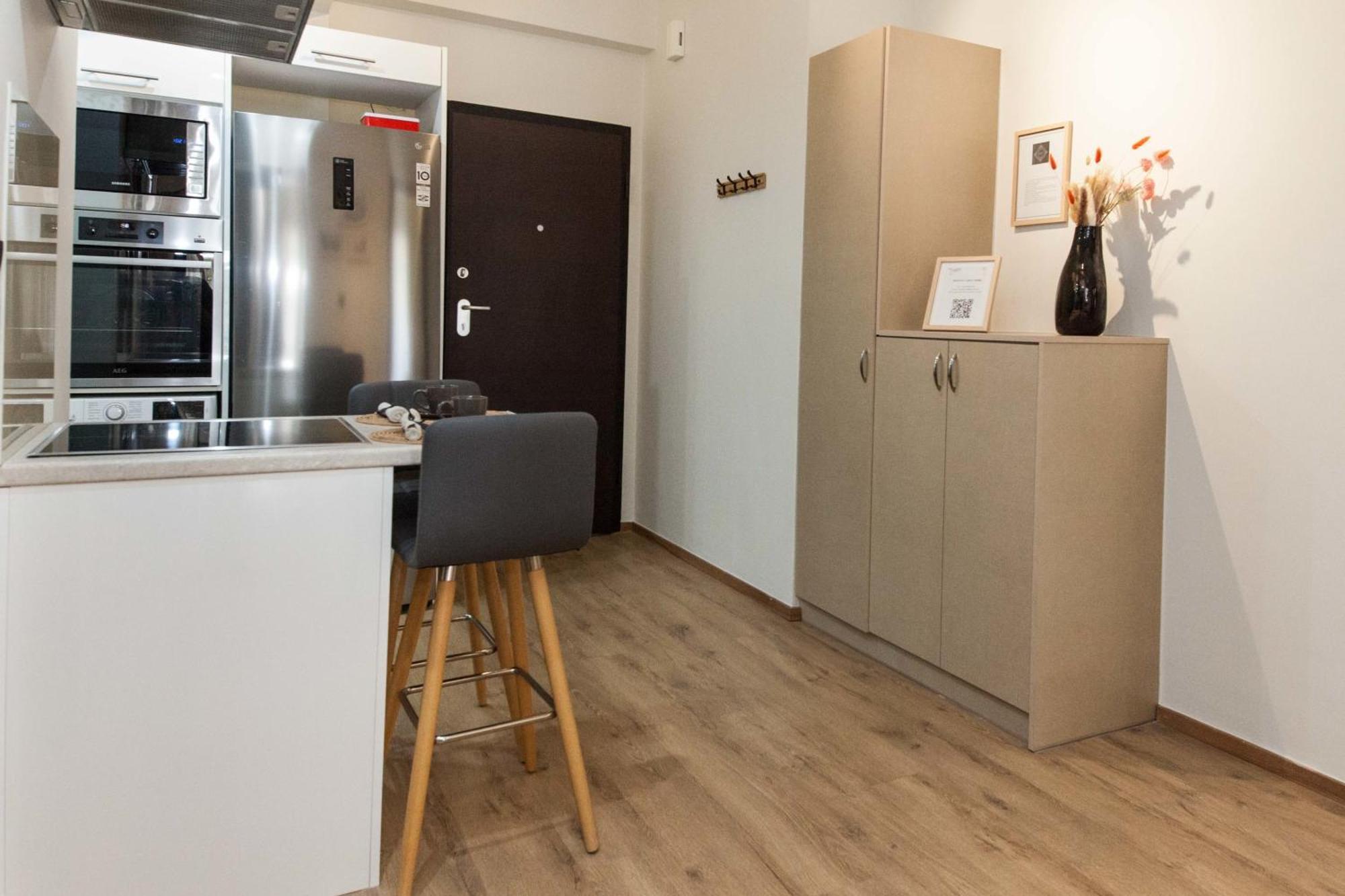 אתונה Acropolis View Modern Deluxe Suite With Balcony מראה חיצוני תמונה