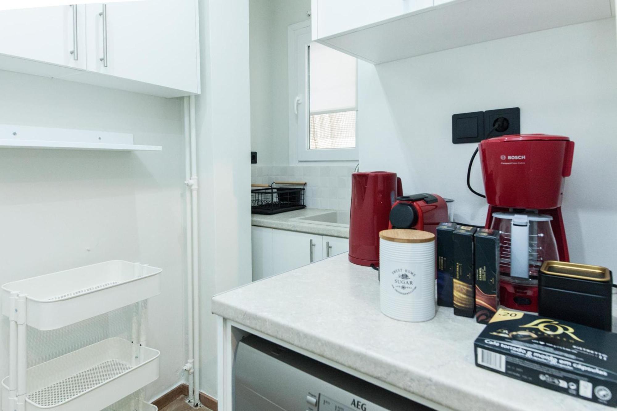 אתונה Acropolis View Modern Deluxe Suite With Balcony מראה חיצוני תמונה